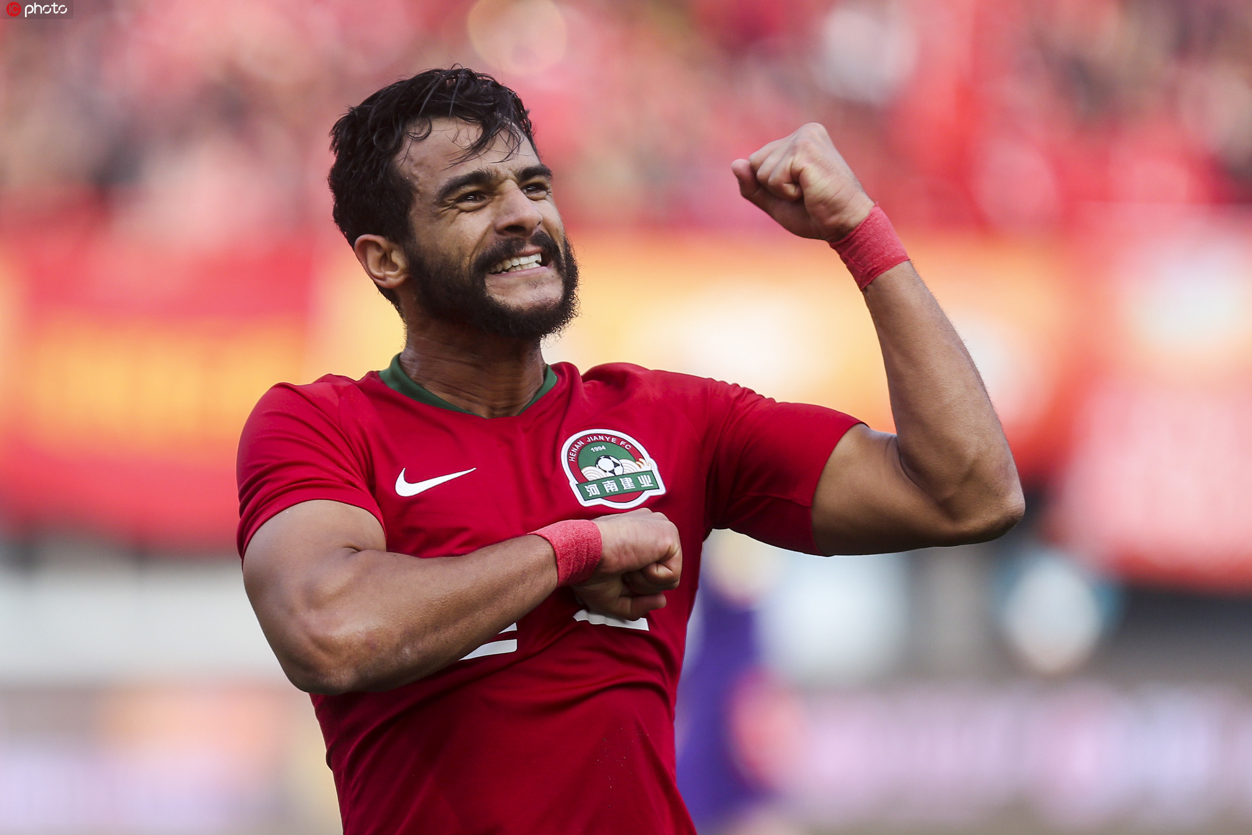 罗马新援迎来首秀，表现让球迷惊艳