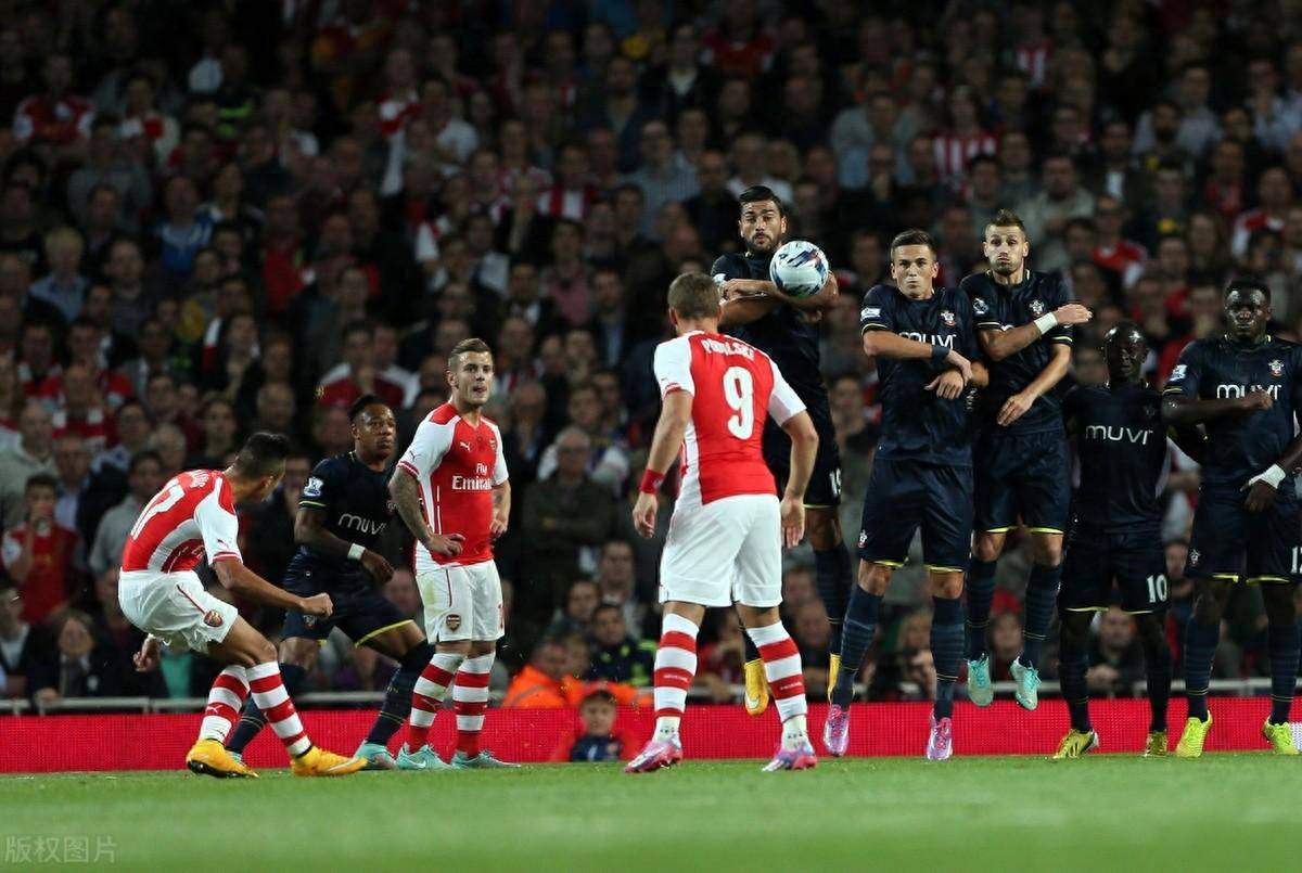 南安普敦主场不敌对手，遭遇连败