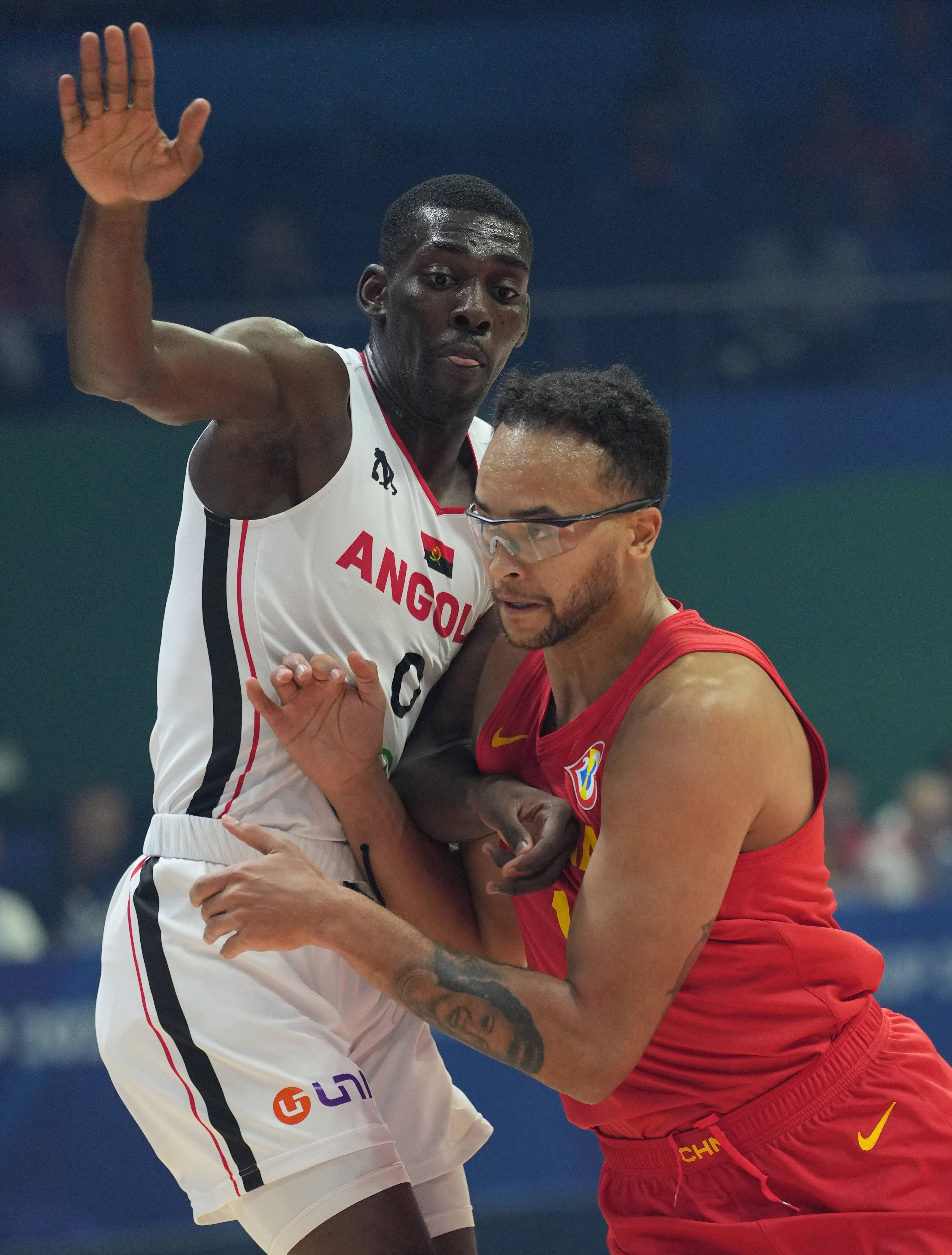 加拿大队在国际比赛中展现出强大实力,令人惊叹 加拿大队在国际比赛中展现出强大实力,令人惊叹