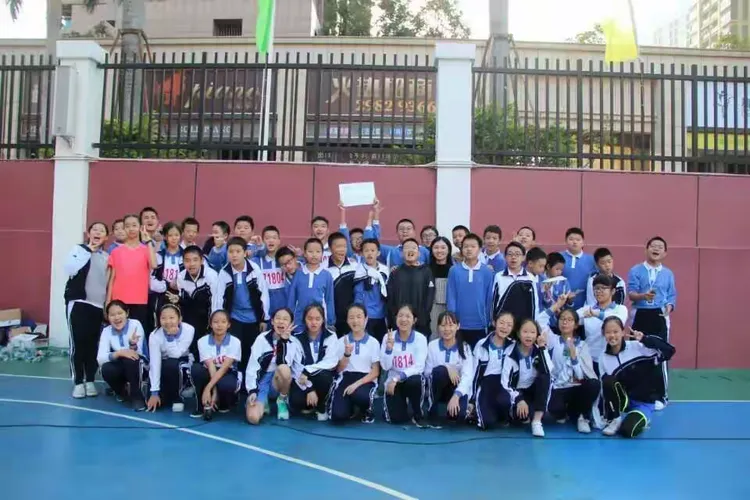 体育健将彩排练习透出自信光芒