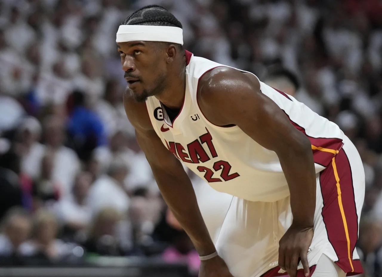 热火击败篮网，巴特勒连投带防表现全能的简单介绍