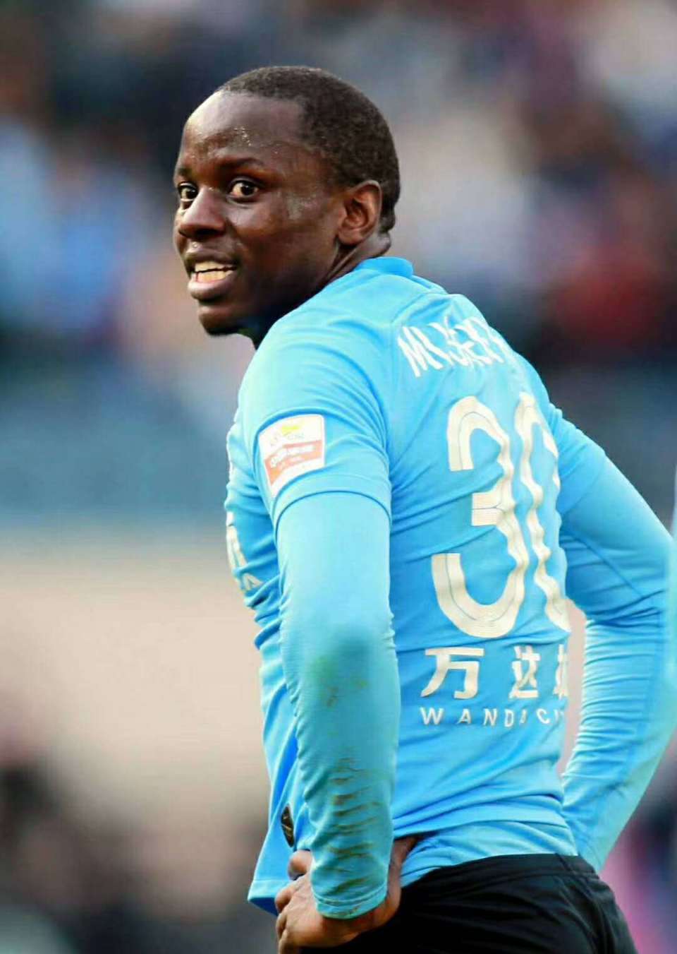 关于河南建业客场挑战大连一方，保级压力仍旧山大的信息