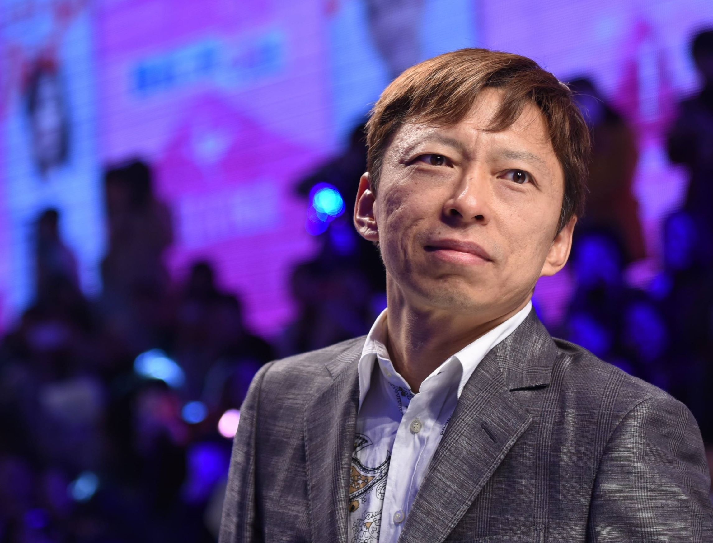 沙尔克屡败屡战全力以赴豪取战绩的简单介绍