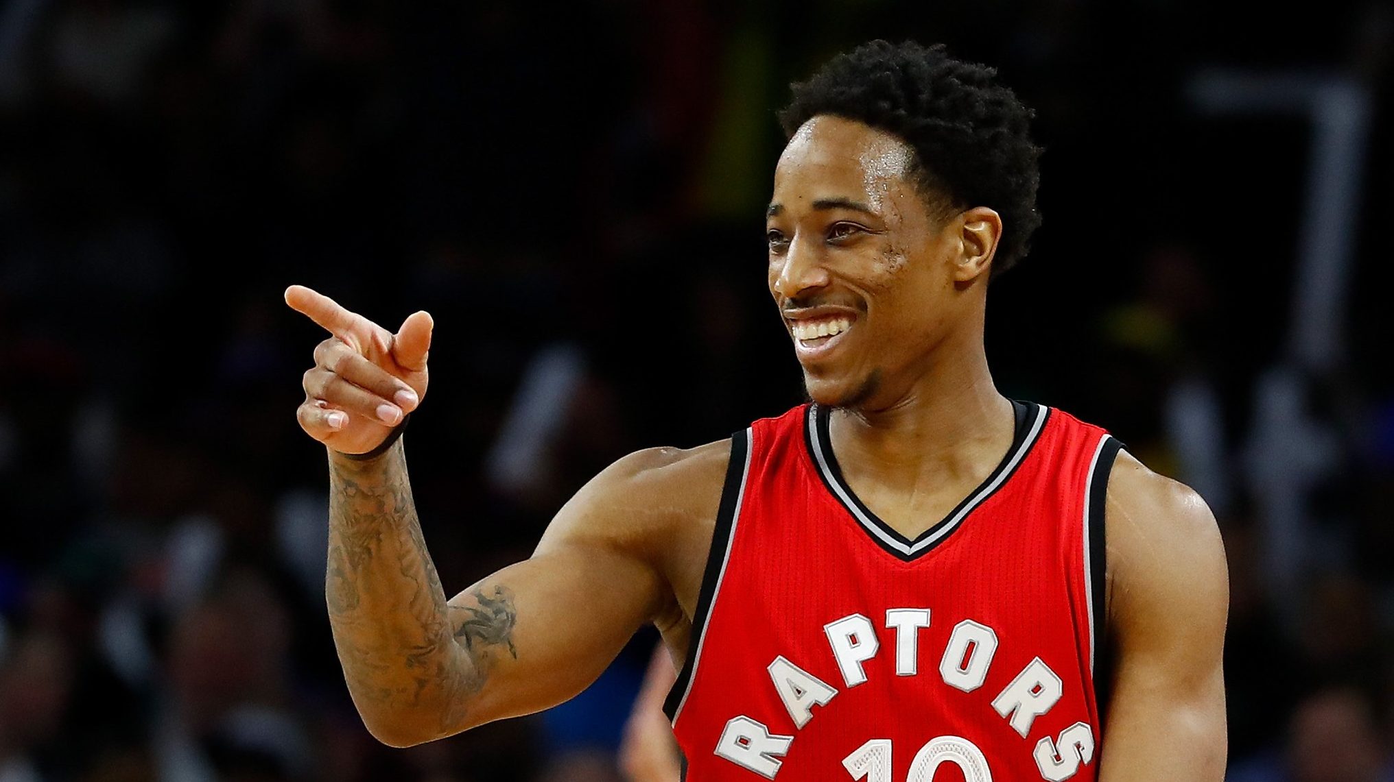 猛龙逆转胜骑士，挺进东部前三！的简单介绍