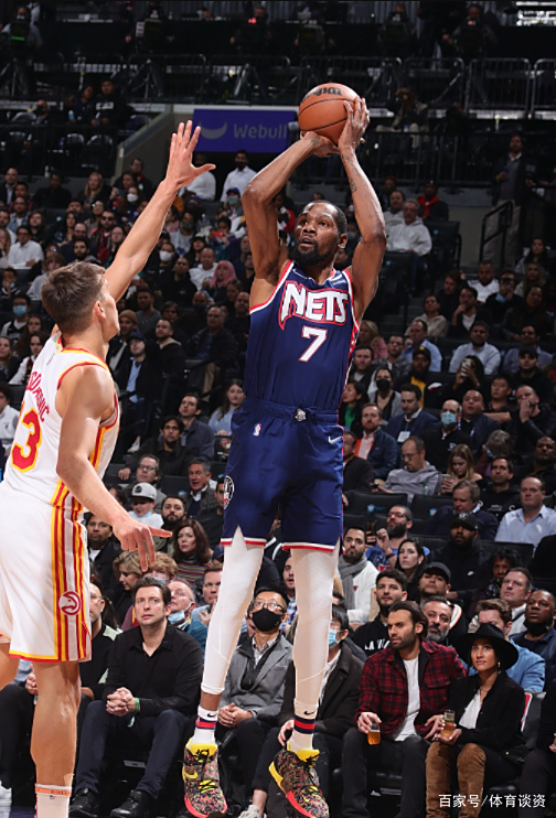 老鹰连胜止步，特雷纳状态下滑。