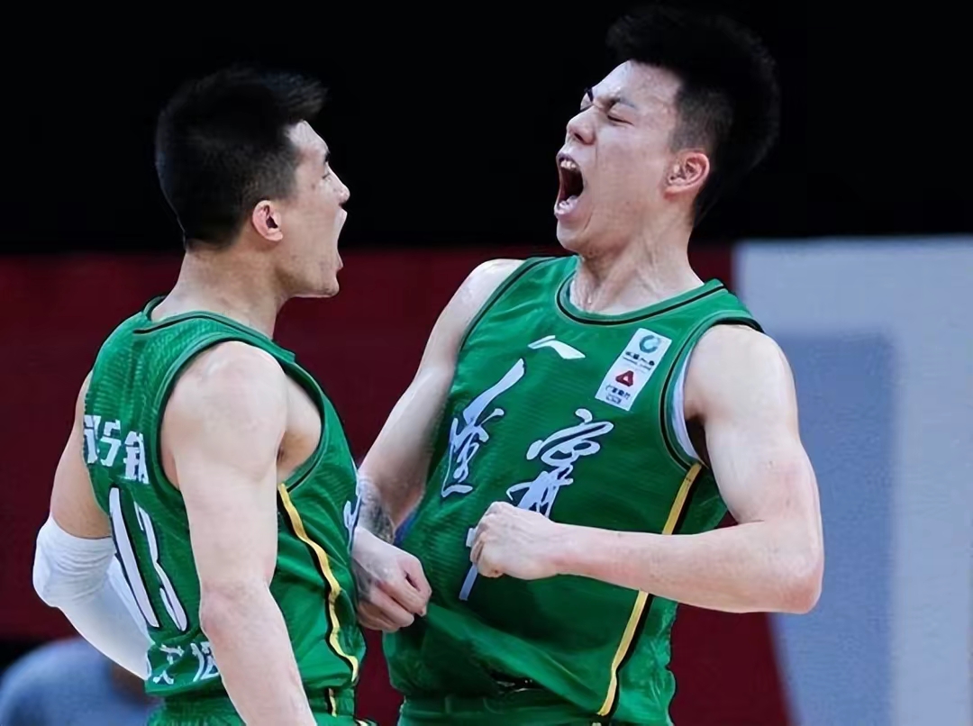 浙江队完胜热火，浓眉哥状态火热的简单介绍